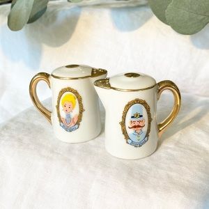 Vintage Disneyland Teapot Ceramic Salt & Pepper